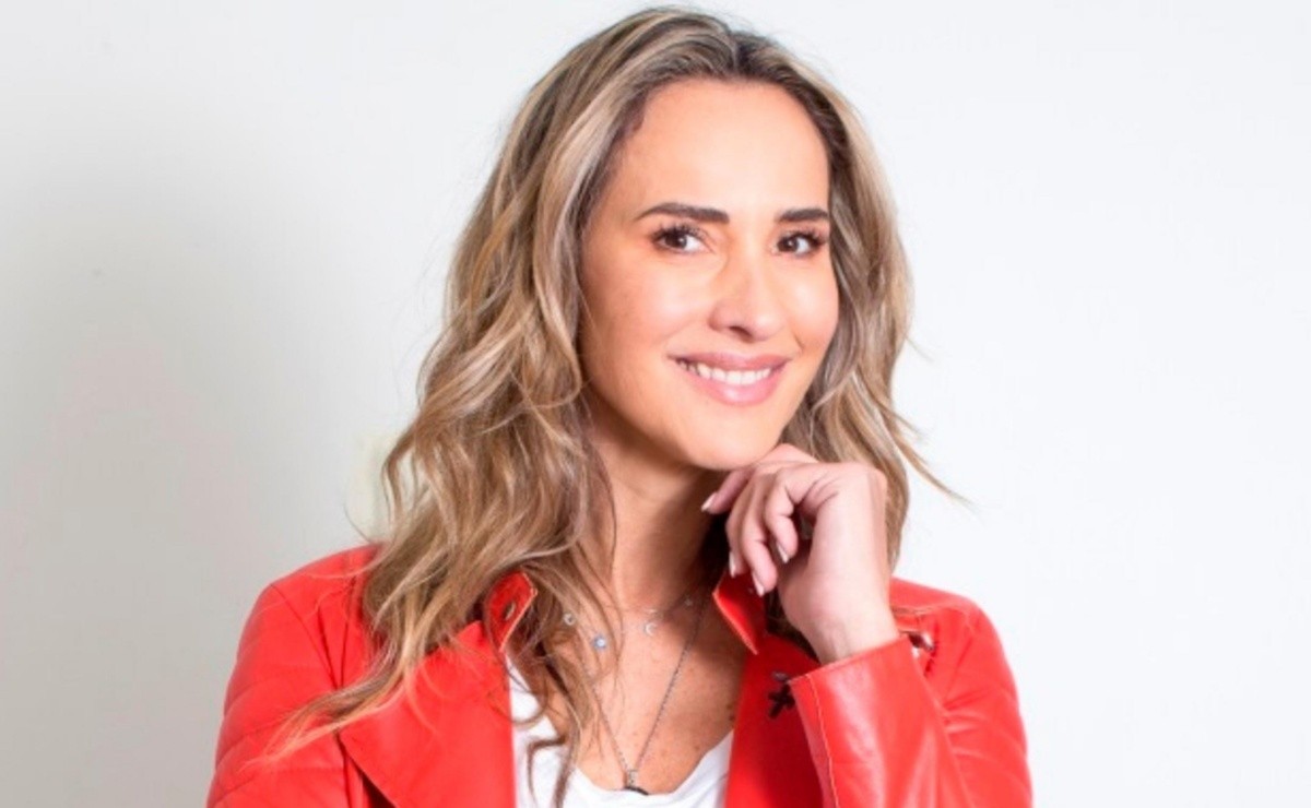 ANGÉLICA CASTRO